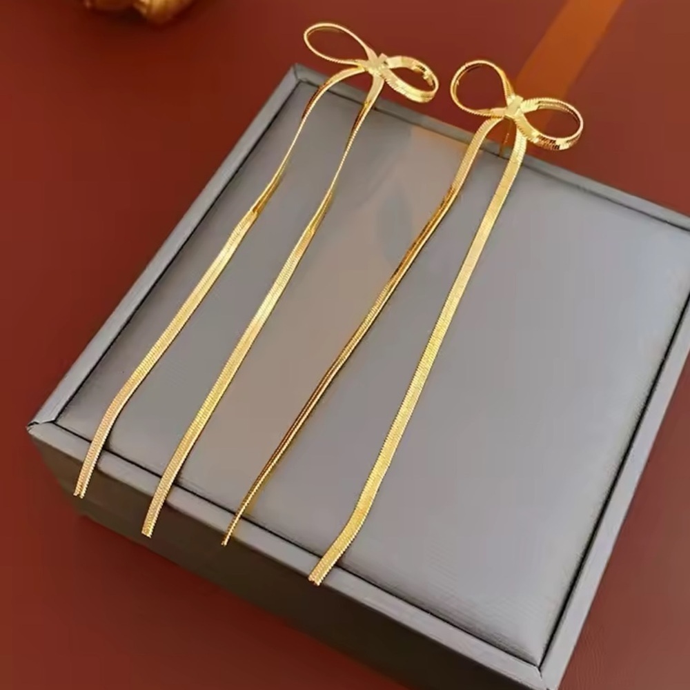 Chic Gold Bow Earrings – Minimalist Ribbon Style - Picture 4 of 7